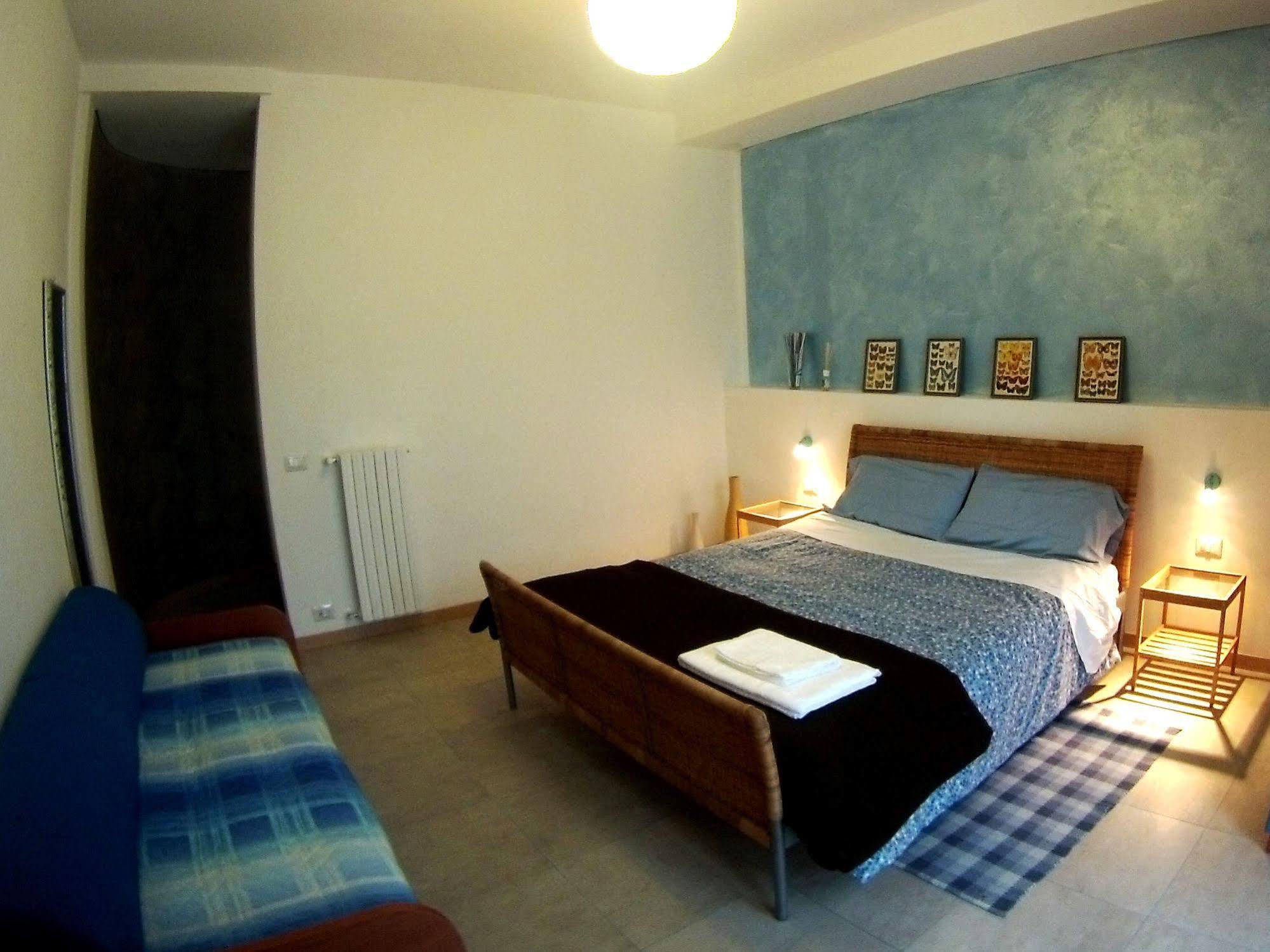 B&B Villa Monterosa Con Piscina Castronno Екстер'єр фото