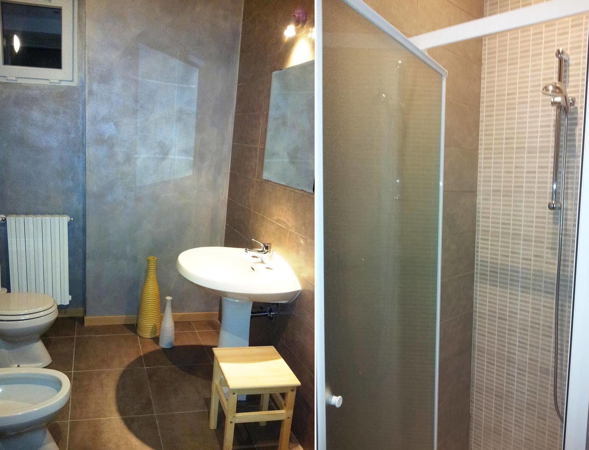 B&B Villa Monterosa Con Piscina Castronno Екстер'єр фото