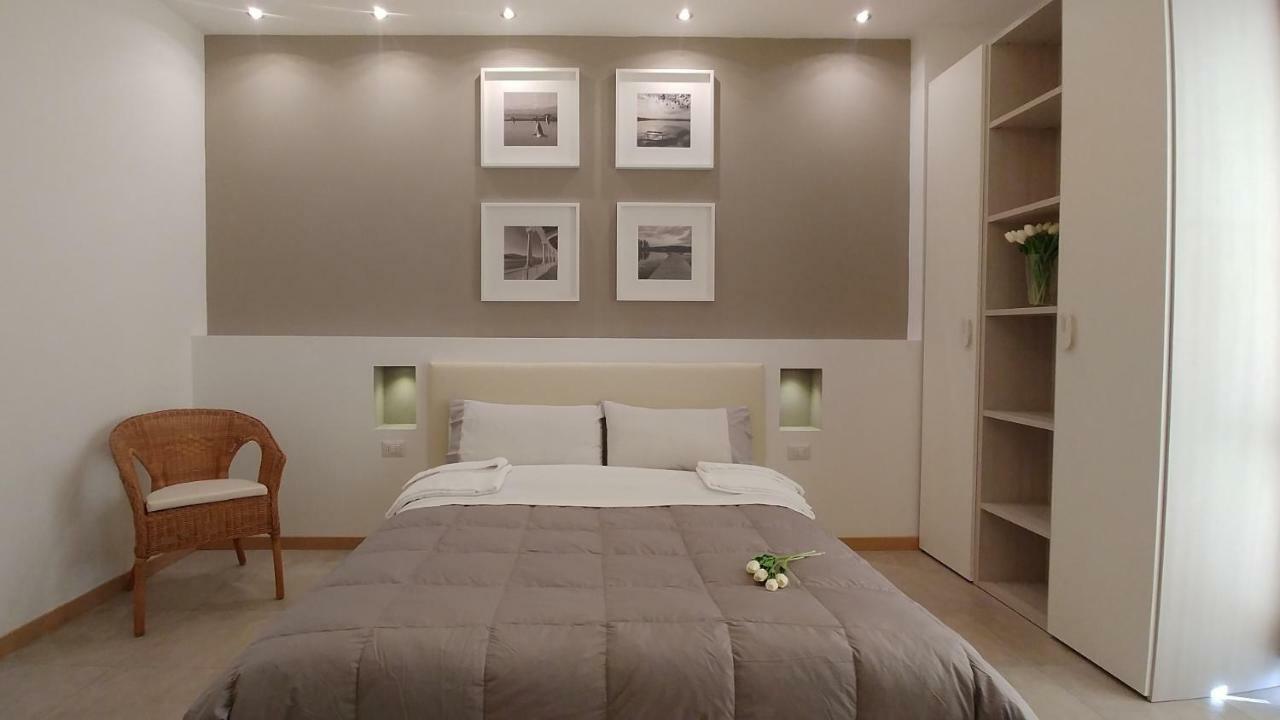 B&B Villa Monterosa Con Piscina Castronno Екстер'єр фото